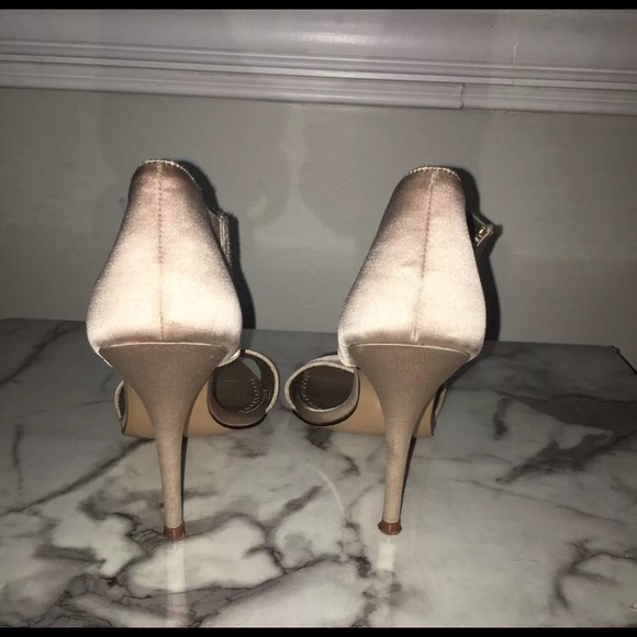 Plantinum Bp Brand Silk Heels - Picture 3 of 3